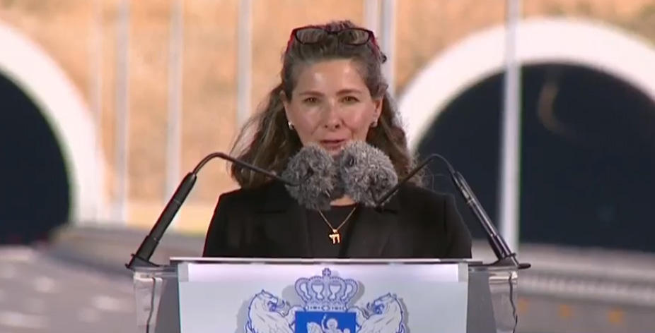 აზიის განვითარების ბანკის საქართველოს წარმომადგენლობის ხელმძღვანელი - რიკოთის მაგისტრალი, ეს არის საუკუნის პროექტი, რომელიც წარმოადგენს ძალიან სერიოზულ  ეტაპს, მთელი პროექტის შესრულებაში - მინდა მივულოცო მთავრობას