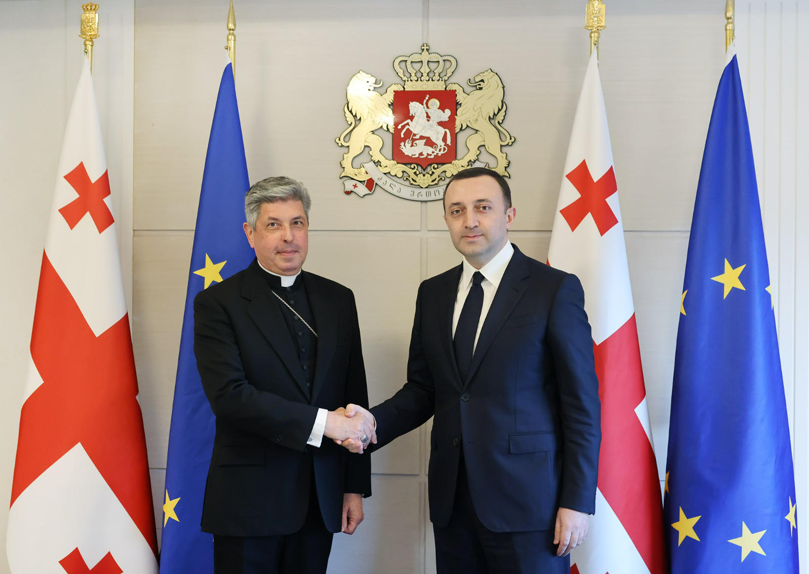 ირაკლი ღარიბაშვილმა საქართველოში წმინდა საყდრის დესპანთან  გამოსამშვიდობებელი შეხვედრა გამართა