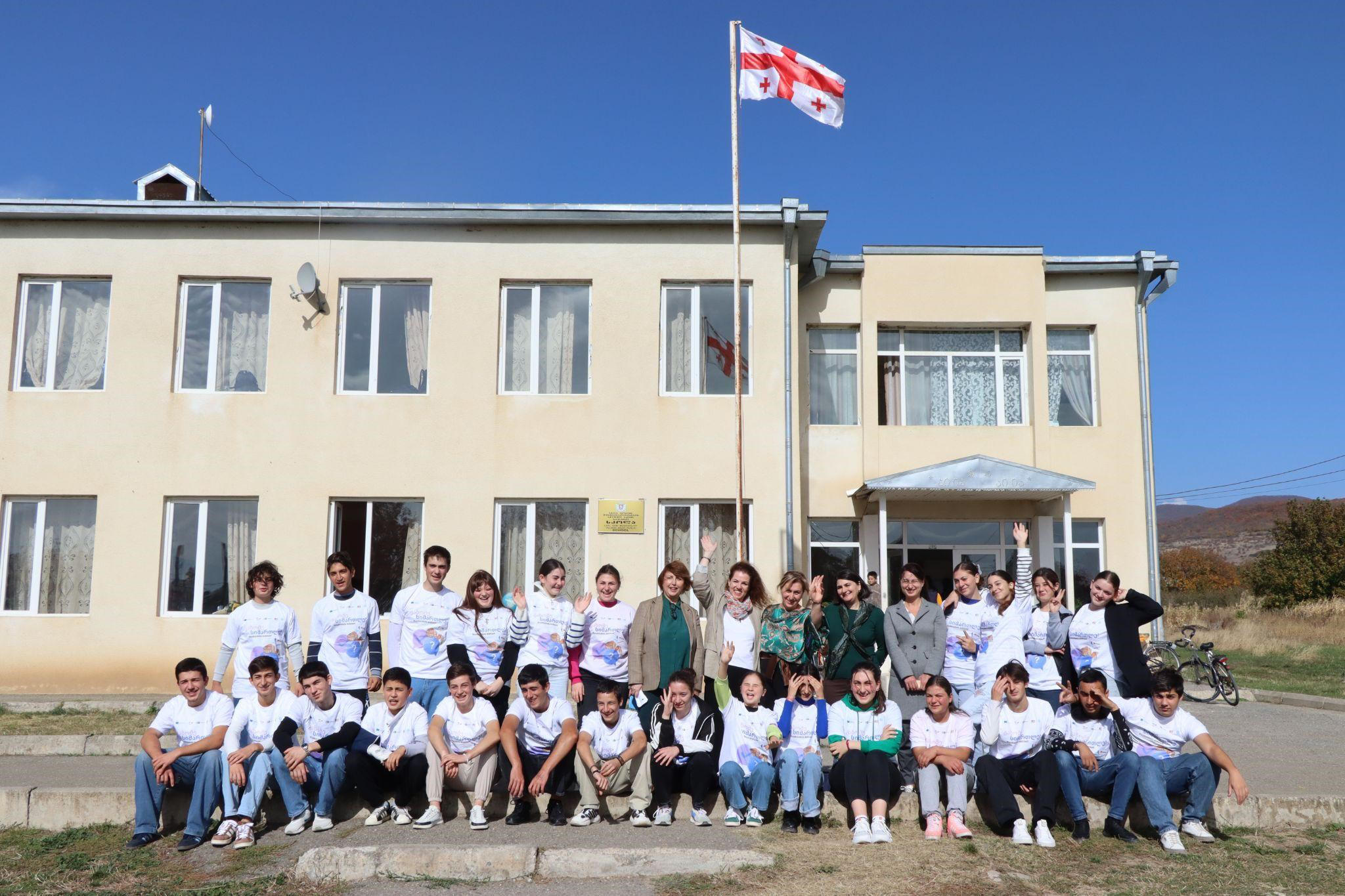 ევროკავშირი მედიაწიგნიერებისთვის: აძვის საჯარო სკოლის მოსწავლეები UNESCO-ს გლობალური მედიაწიგნიერების კვირეულს შეურთდნენ