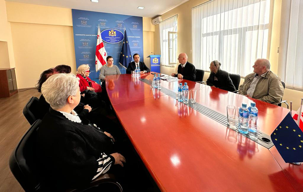 სახალხო დამცველმა საქართველოს პენსიონერთა კავშირთან თანამშრომლობის მემორანდუმი განაახლა