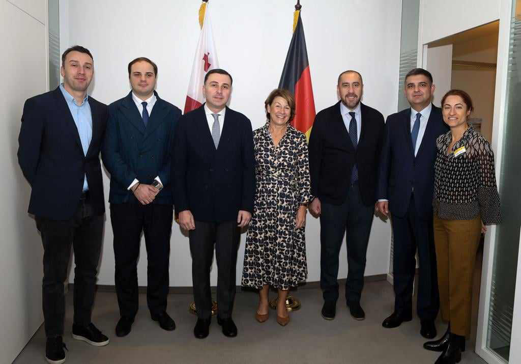 თბილისის საკრებულოს თავმჯდომარე და საკრებულოს წევრები შტუტგარტის ვიცე მერს შეხვდნენ