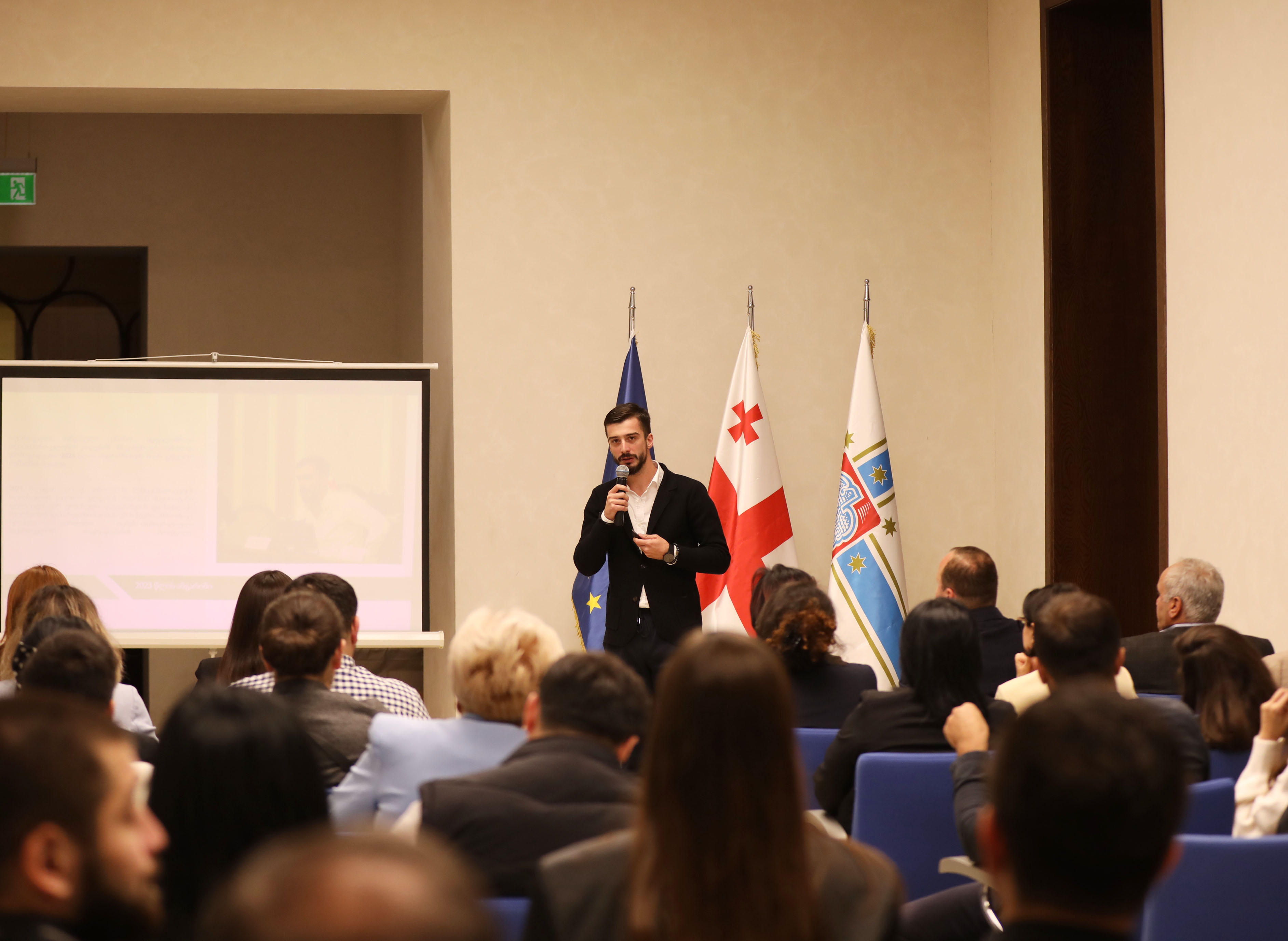 კონსტანტინე ზარნაძემ გაწეული საქმიანობის წლიური ანგარიში წარადგინა