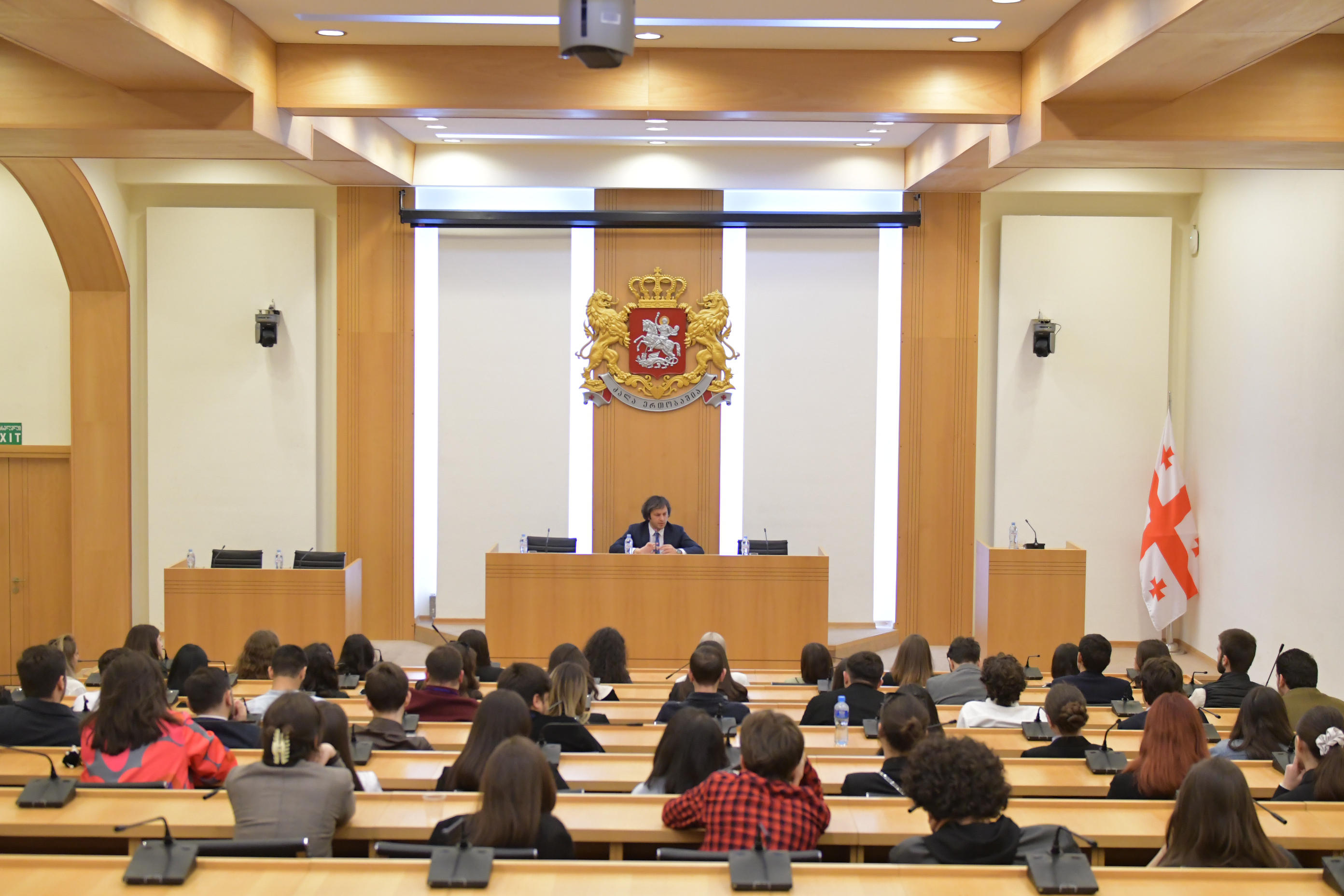 ირაკლი კობახიძე სტუდენტებს შეხვდა