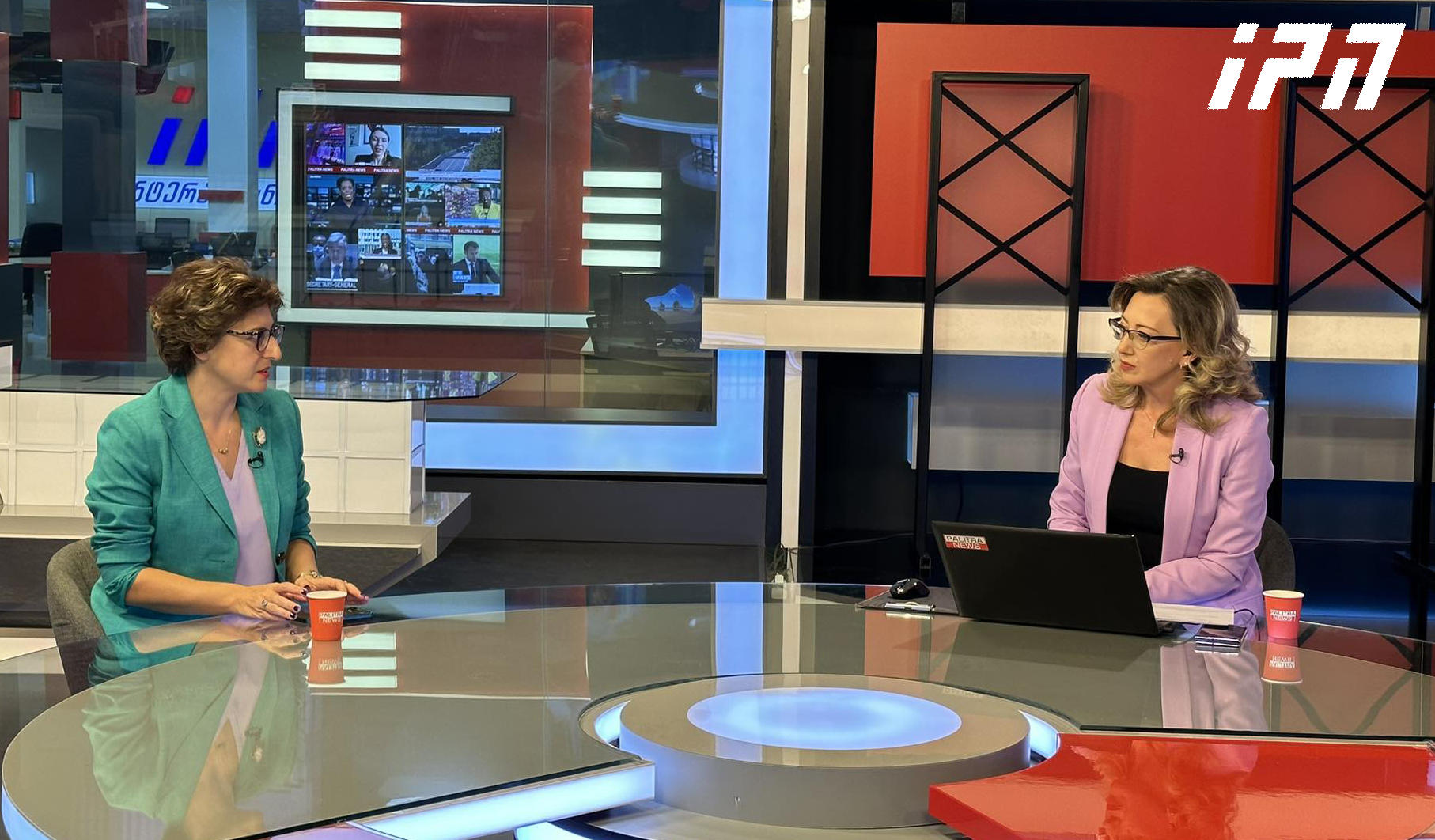 ხათუნა სამნიძე - წინასწარ იყო დაგეგმილი, კონკრეტულ საკითხებში, ბერაია როლებში შეიჭრა - მისი მოადგილეა თეონა აქუბარდია, რომელიც მას კვალიფიკაციითაც სჯობს და პარტნიორებთან კონტაქტებითაც, ეს ვერ აიტანა