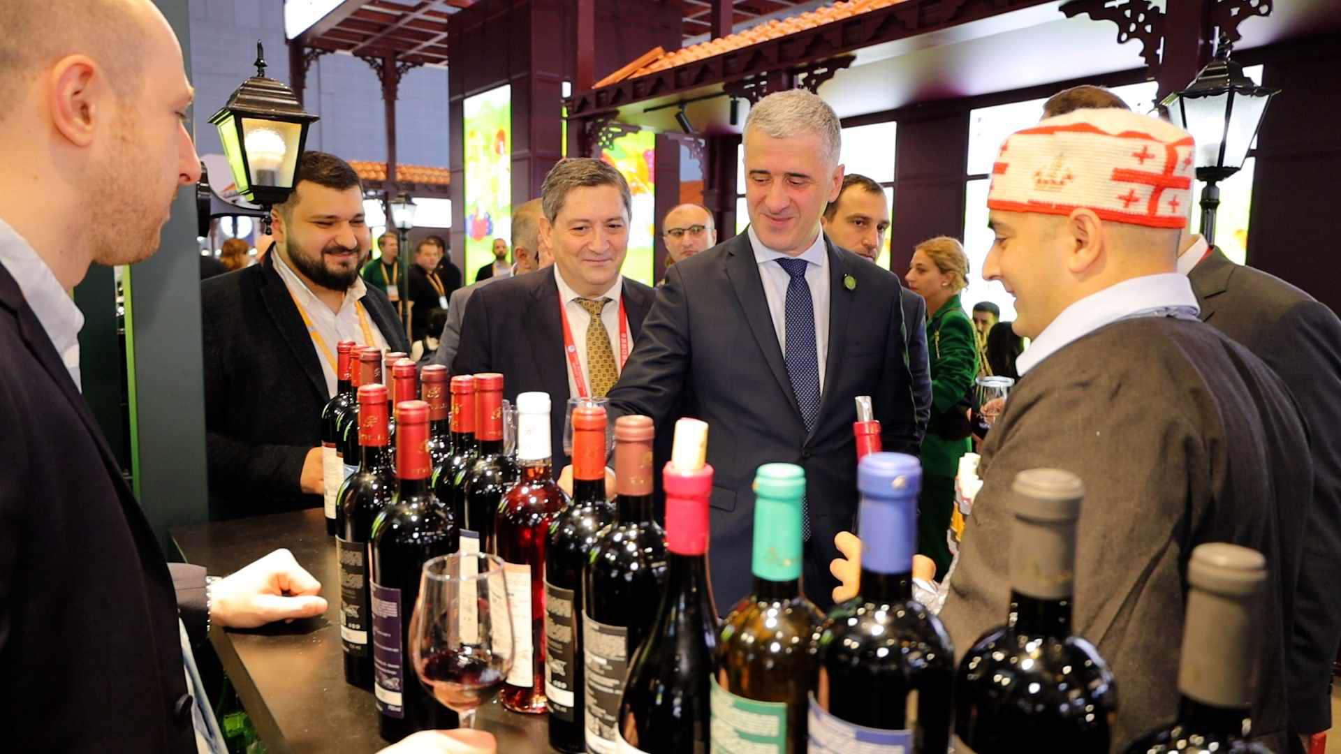 ქართული ღვინო  შანხაიში, საერთაშორისო იმპორტის მასშტაბურ გამოფენაზეა წარმოდგენილი