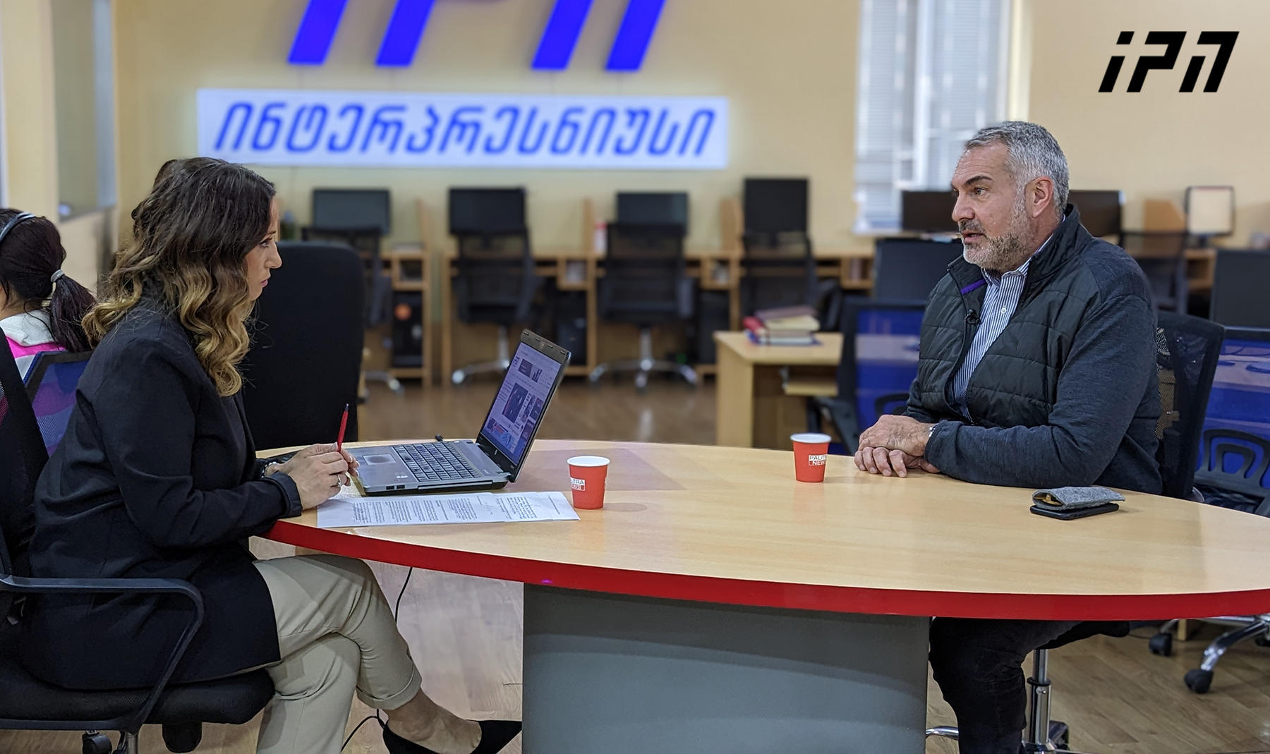 ვანო მაჭავარიანი - ქვეყანას აკლია პოლიტიკა, პოლიტიკოსები შეფასებებით ექსპერტებს ეჯიბრებიან, ამ დროს კონკრეტული პოლიტიკური ნაბიჯებია გადასადგმელი