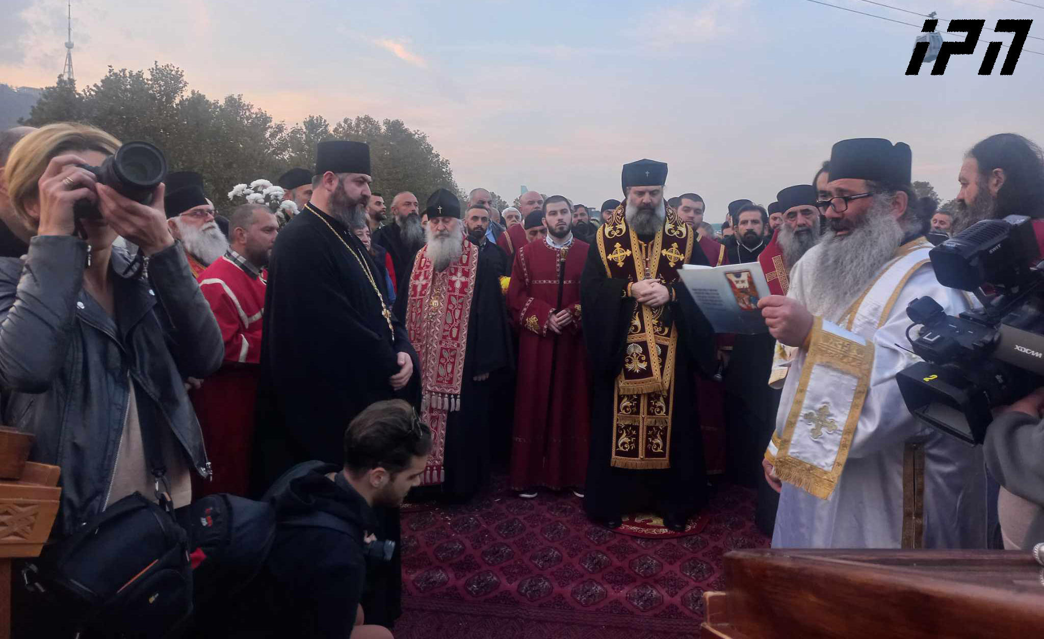 მეტეხის ხიდზე 100 000 მოწამის ხსენების დღე აღინიშნა