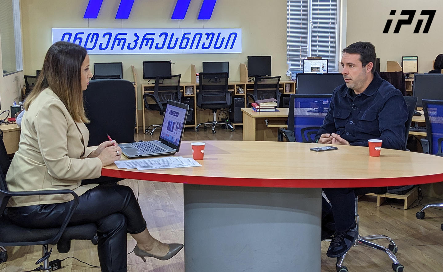 ბაჩო დოლიძე - ფურცელზე პარლამენტში საკმაოდ ბევრი ოპოზიციონერი დეპუტატია და საკუთარი თავი ბოლომდე გადადებული რომ ჰქონდეთ იმ საქმისთვის, რისთვისაც იქ შევიდნენ, სურათი სხვანაირი იქნებოდა