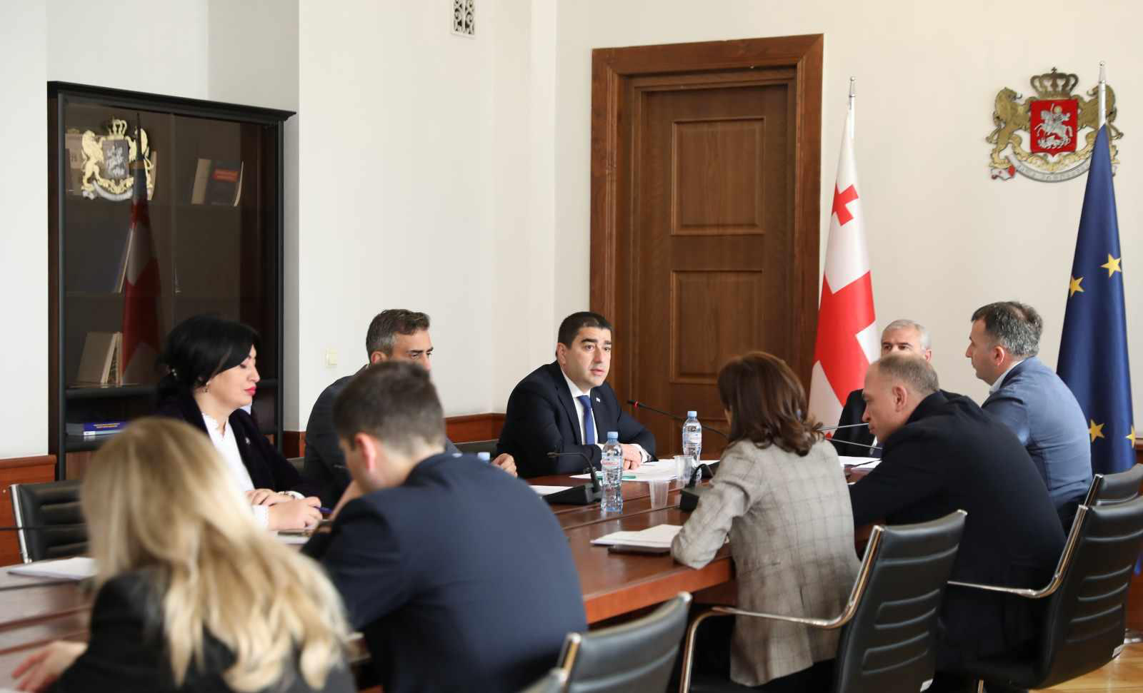 შალვა პაპუაშვილმა მომდევნო მოწვევის პარლამენტის წევრების ანაზღაურების შესახებ რეგლამენტში ცვლილების პროექტი საპროცედურო საკითხთა და წესების კომიტეტს გააცნო