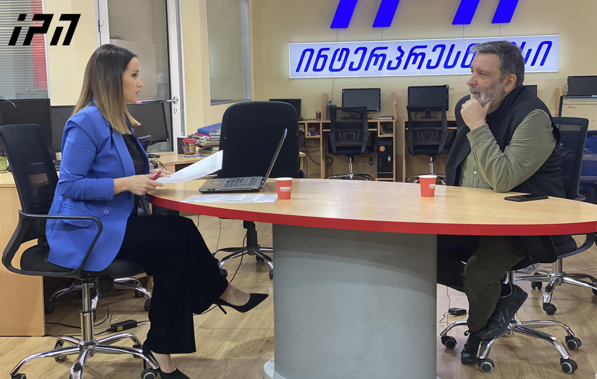 დავით დარჩიაშვილი - ორ სკამზე დაჯდომისთვის ადგილი აღარ რჩება, მიკიბ-მოკიბვის გარეშე უნდა ამხილო ის, რომელთან ყოფნაც არ გინდა - სალომე ზურაბიშვილმა დაინახა, რომ ან ერთ მხარეს უნდა იყო ან მეორე მხარეს