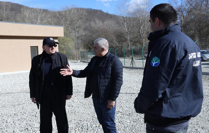 2023 წლის ბოლომდე, დამატებით, 17 „საქმიანი ეზოს“ მოწყობის სამუშაოები დასრულდება