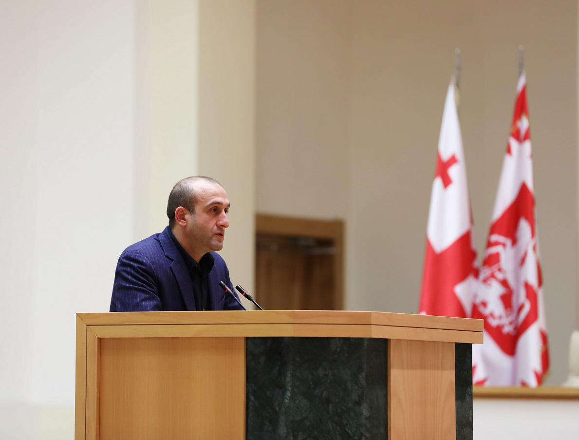 იაგო ხვიჩია იუსტიციის მინისტრს - გთავაზობთ, დავიწყოთ ფიქრი იმის შესახებ თუ როგორ შეიძლება შევამციროთ პატიმართა რაოდენობა