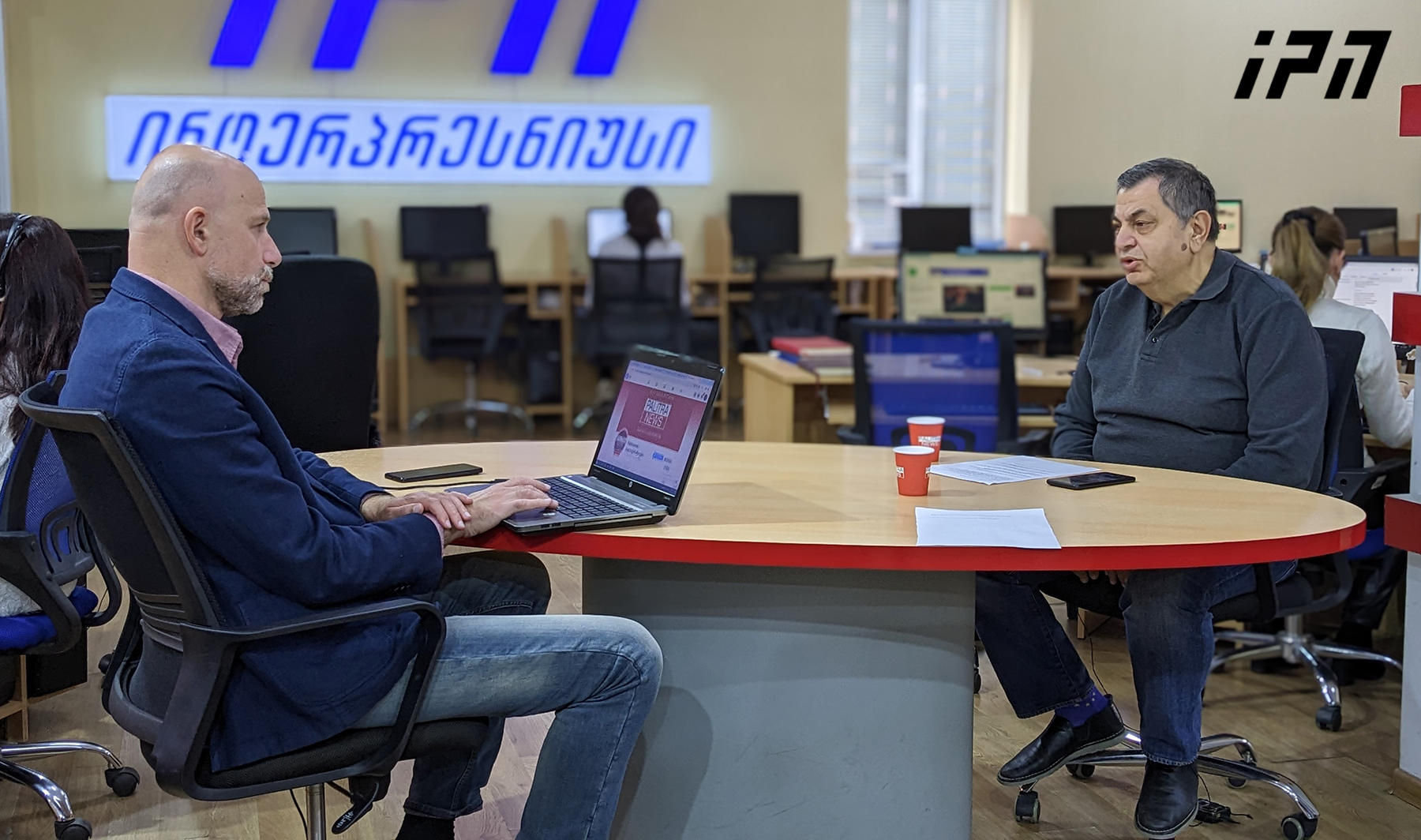 დავით ბერძენიშვილი - საუკეთესო იქნება, „ლელო“, „მოქალაქეები“, „გირჩი“, „რესპუბლიკელები“, „ევროოპტიმისტები“, ასევე მელიას მოსალოდნელი პარტია, თეონა აქუბარდია, სხვა ქალი დეპუტატები, ანა დოლიძე და „დროა“ გაერთიანდეს