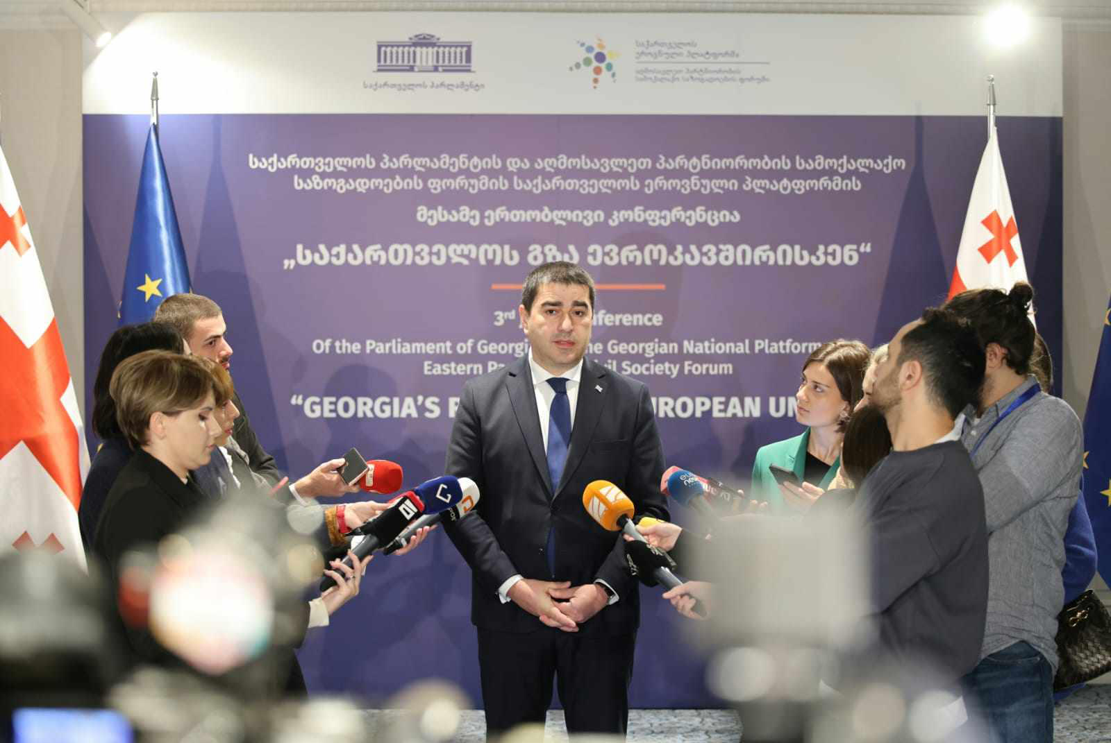 შალვა პაპუაშვილი - უახლოეს დღეებში  9 პრიორიტეტთან დაკავშირებით ვაპირებთ შევიმუშაოთ ჩვენი შემდგომი ნაბიჯების გეგმა, რომელსაც საზოგადოებას გავაცნობთ