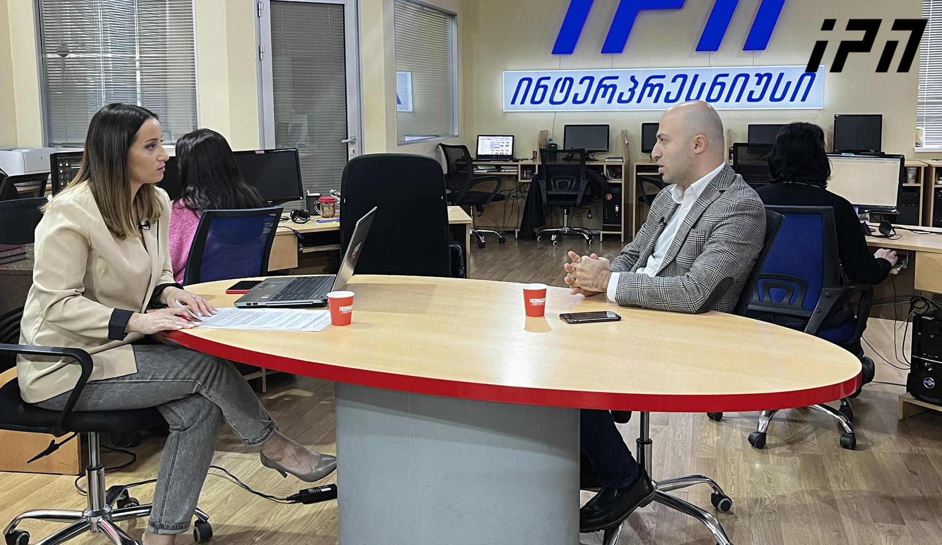 ბერდია სიჭინავა - თუ პოლიტიკურ პარტიას იმის რესურსი არ აქვს, რომ 5%-იანი ბარიერი გადალახოს, მას პრეტენზია არ უნდა ჰქონდეს საკანონმდებლო ორგანოში შესვლაზე - ჩვენ ბარიერის პრობლემა არ გვაქვს