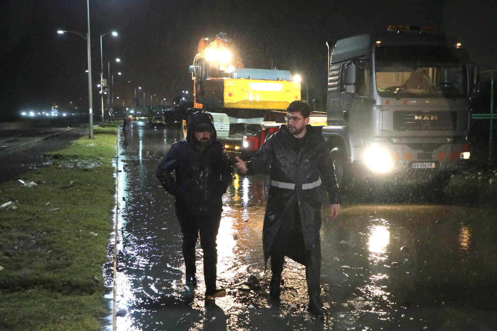 ფოთის მერი - ჩვენ უწყვეტ რეჟიმში ვაგრძელებთ სტიქიის სალიკვიდაციო სამუშაოებს