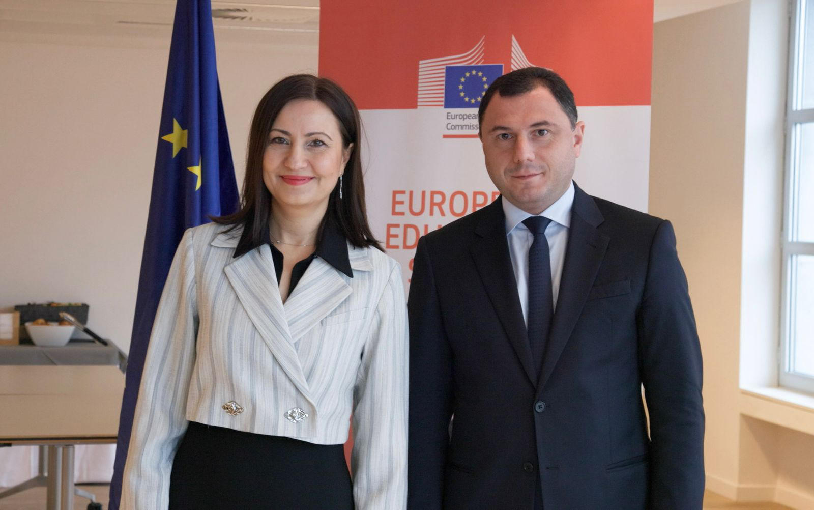 გიორგი ამილახვარმა ევროკომისარ ილიანა ივანოვასთან შეხვედრა გამართა