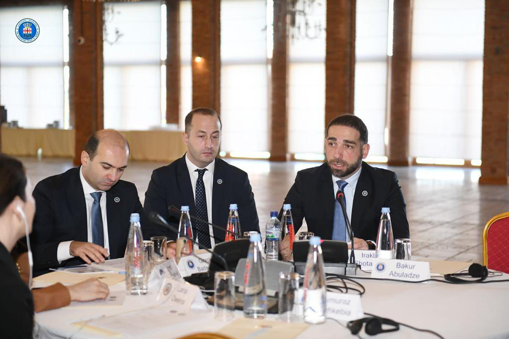 საქართველოს პროკურატურის ორგანიზებით და აშშ-ის საელჩოს მხარდაჭერით, პროკურატურის მენეჯერების წლის შემაჯამებელი სამუშაო შეხვედრა გაიმართა