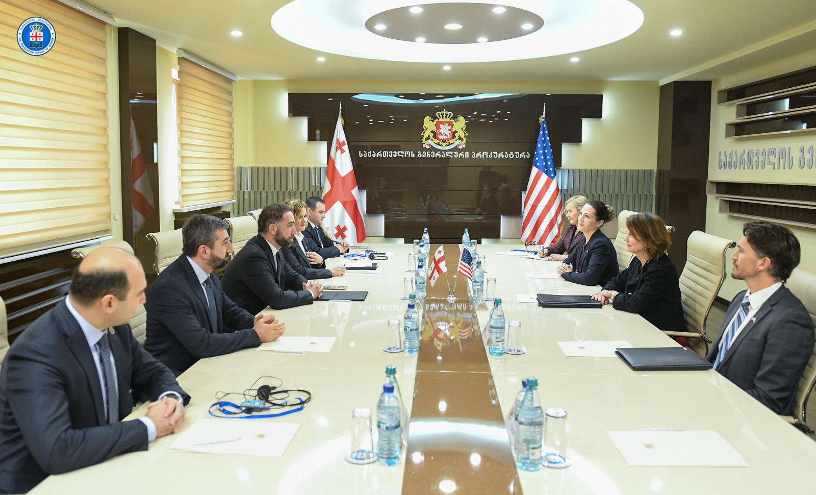გენერალური პროკურორი ირაკლი შოთაძე საქართველოში აშშ-ის ელჩს, რობინ დანიგანის შეხვდა