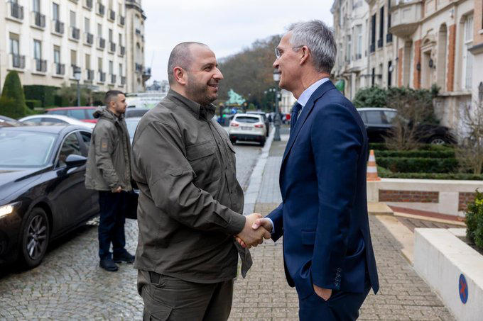 უკრაინის თავდაცვის მინისტრი ნატოს გენერალურ მდივანს შეხვდა