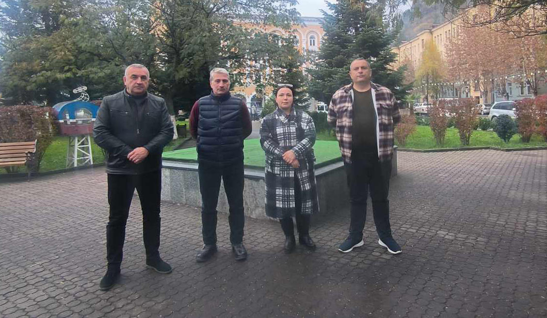 „ნაციონალური მოძრაობა“ ჭიათურის საკრებულოს წევრებმაც დატოვეს