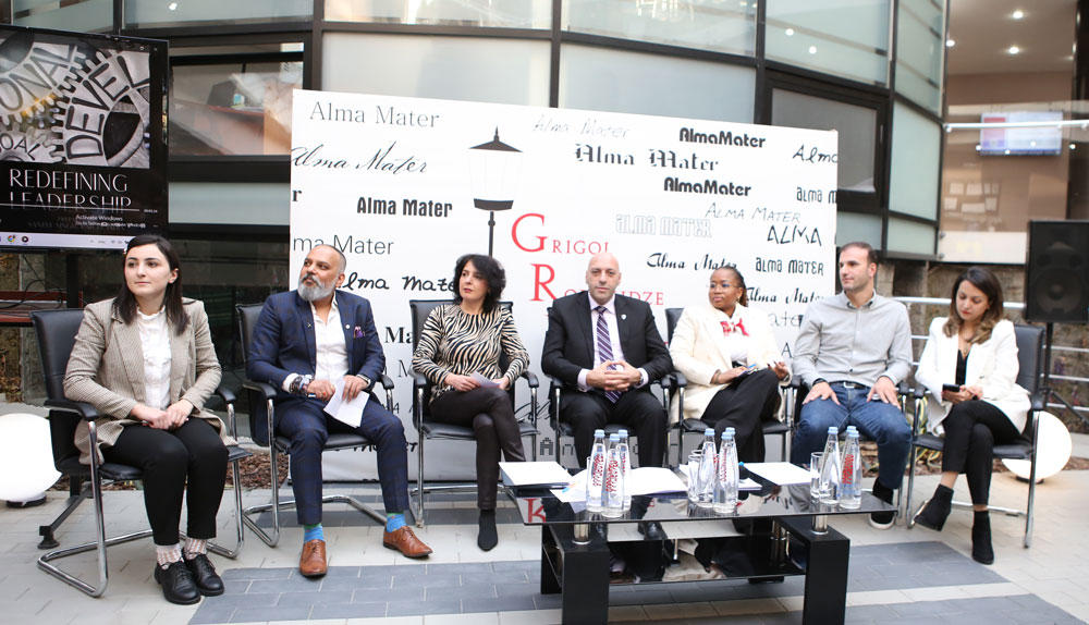 გრიგოლ რობაქიძის სახელობის უნივერსიტეტში საჯარო, კერძო და აკადემიური სფეროების წარმომადგენლებისათვის ღასან ხალილის ლიდერობის საერთაშორისო სასწავლო კურსი ჩატარდა