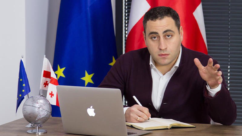 გიორგი ვაშაძე  კახა კალაძეს - უხამსი ეპითეტებისგან თავი შეიკავე - გთავაზობ, დავსხდეთ ექსპერტებთან ერთად და კონკრეტული გეგმა დავსახოთ