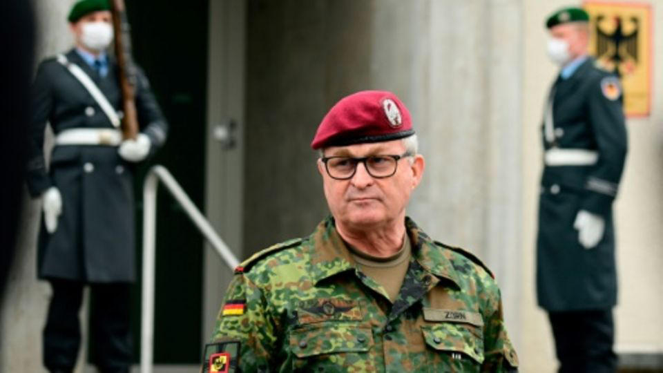 ბუნდესვერის გენერალური ინსპექტორი - გერმანიას ერთ დღეს, შეიძლება, რუსეთის წინააღმდეგ თავდაცვითი ომის წარმოება მოუწიოს