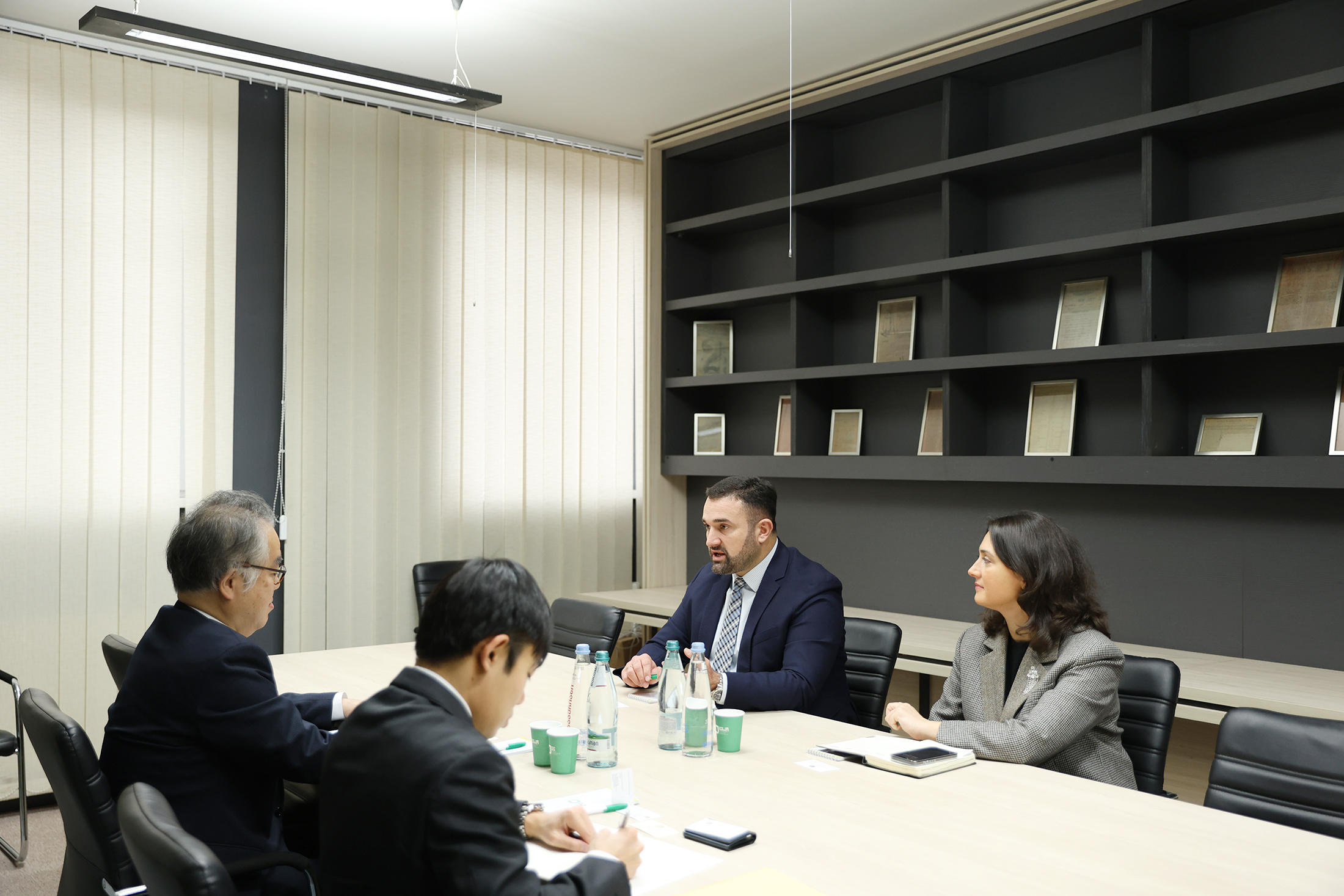 ცესკოს თავმჯდომარემ იაპონიის ელჩთან გაცნობითი ხასიათის შეხვედრა გამართა