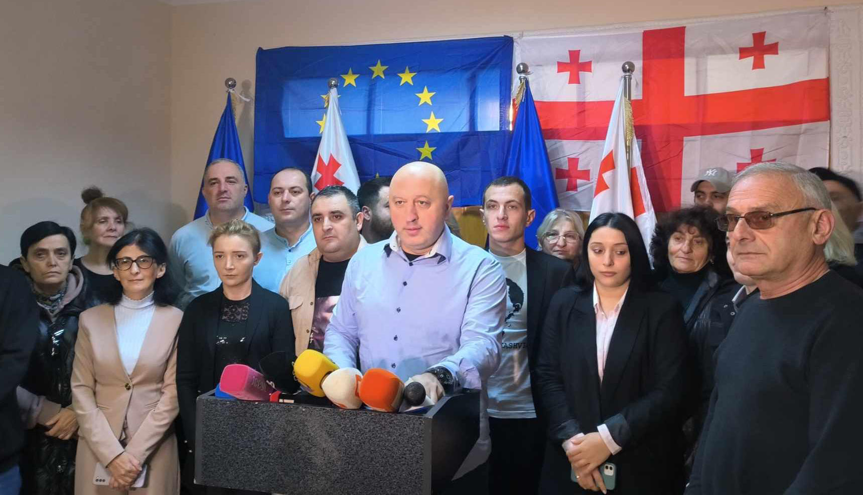 „ნაციონალური მოძრაობა“ ქუთაისში საკრებულოს დეპუტატების და რაიონული ორგანიზაციის ნაწილმა დატოვა