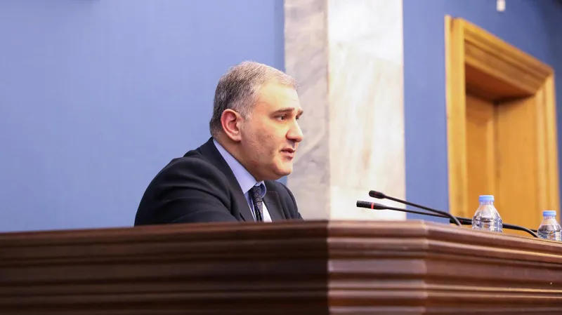 მიხეილ სარჯველაძე - „კარგ მთქმელს კარგი გამგონე უნდა“ - ვშიშობ, ოპოზიციაში ბევრი ჩვენი კოლეგა ვერ დაიკვეხნის, რომ კარგი გამგონეა