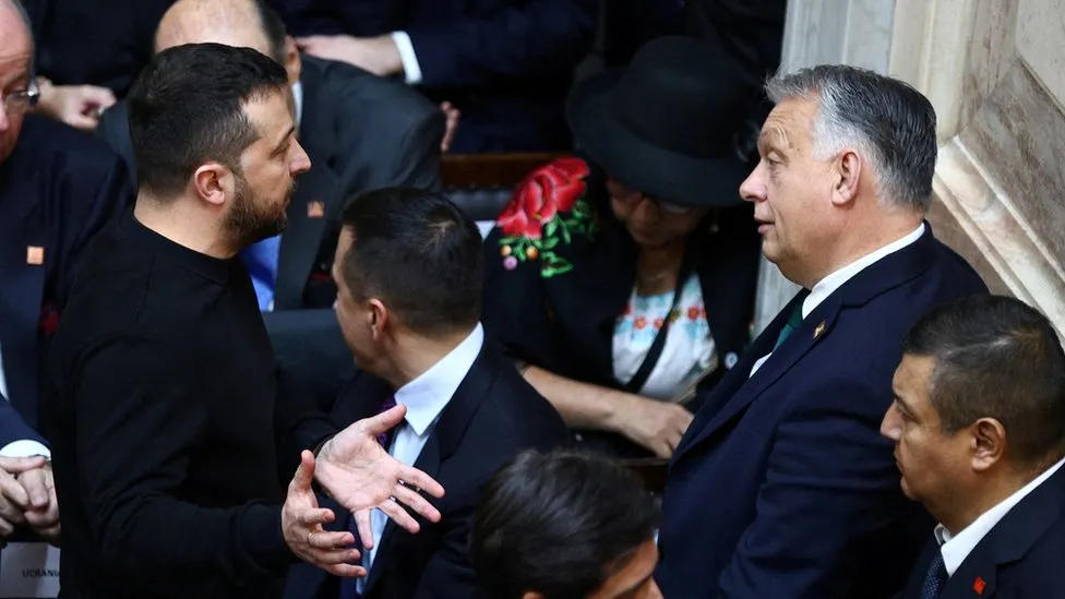 ვოლოდიმირ ზელენსკი არგენტინაში ვიქტორ ორბანს შეხვდა