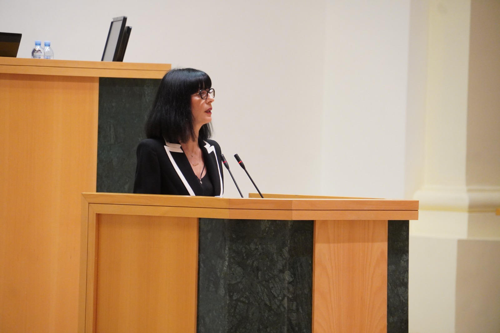 თეა ახვლედიანი - სახელმწიფო მინისტრის აპარატის მიერ ინტენსიურ რეჟიმში გაგრძელდა ეთნიკური უმცირესობებით დასახლებულ მუნიციპალიტეტებში მოსახლეობასთან პირისპირ შეხვედრები - ჯამში 1600-მდე ადამიანის მონაწილეობით