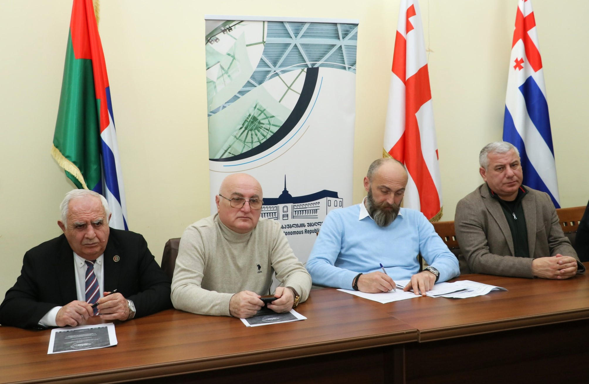 აჭარის უმაღლესი საბჭოს განათლების, მეცნიერების, კულტურისა და სპორტის საკითხთა კომიტეტმა, თემატური მოკვლევის ფარგლებში, გასვლითი სხდომა გამართა