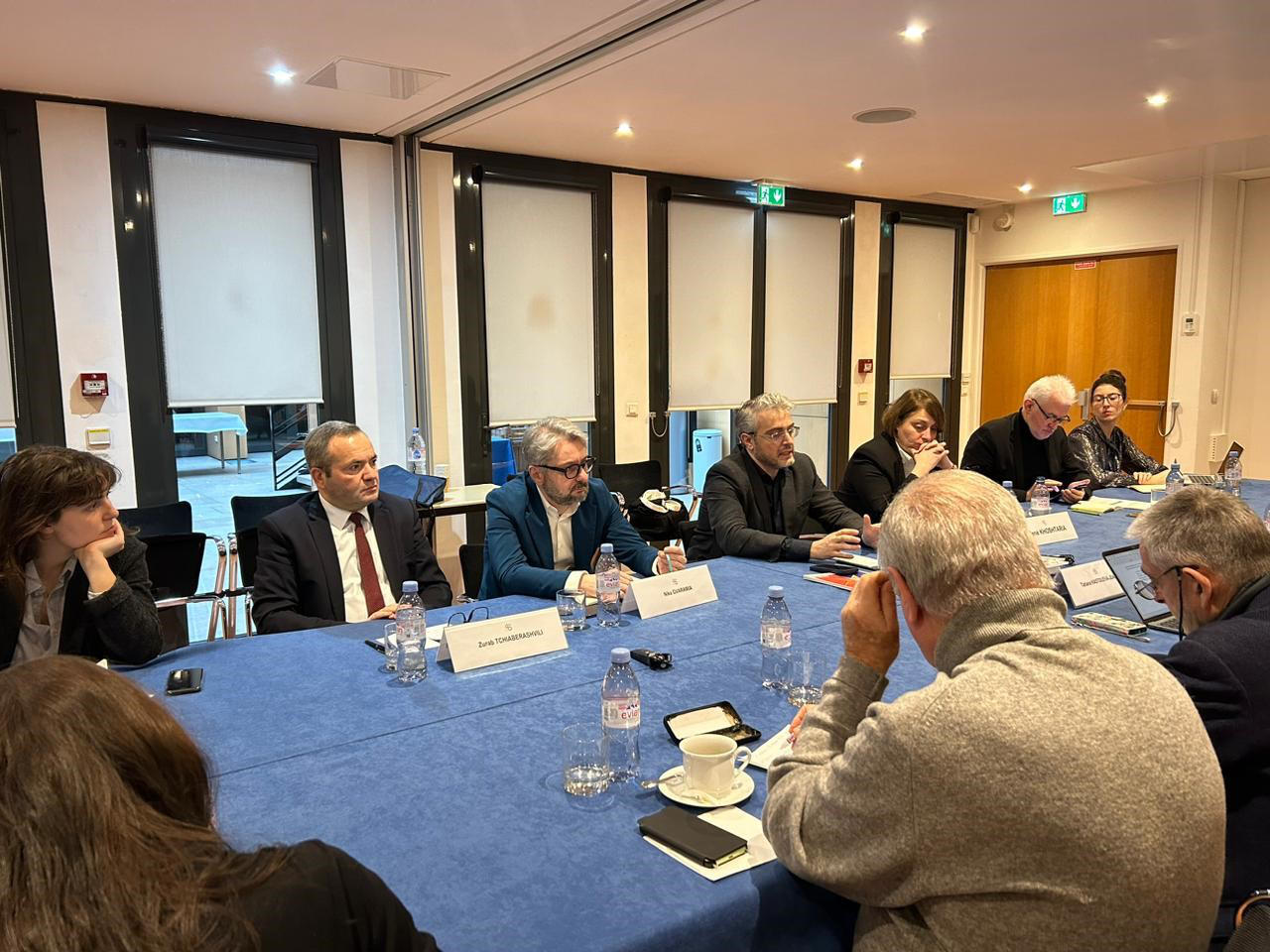 პარიზში საერთაშორისო ურთიერთობების ფრანგული ინსტიტუტი საქართველოზე დებატებს მასპინძლობს, სადაც „ერთიანი ნაციონალური მოძრაობის“ საერთაშორისო მდივანი, ზურაბ ჭიაბერაშვილი მონაწილეობს