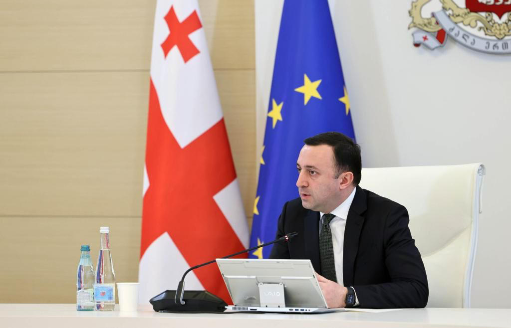 ირაკლი ღარიბაშვილი - მინდა მივულოცო ეს დღე ბატონ ბიძინა ივანიშვილს, რომლის მმართველობამაც მოიტანა სწორედ დღევანდელი დღე, ეს გამარჯვება და  წარმატება