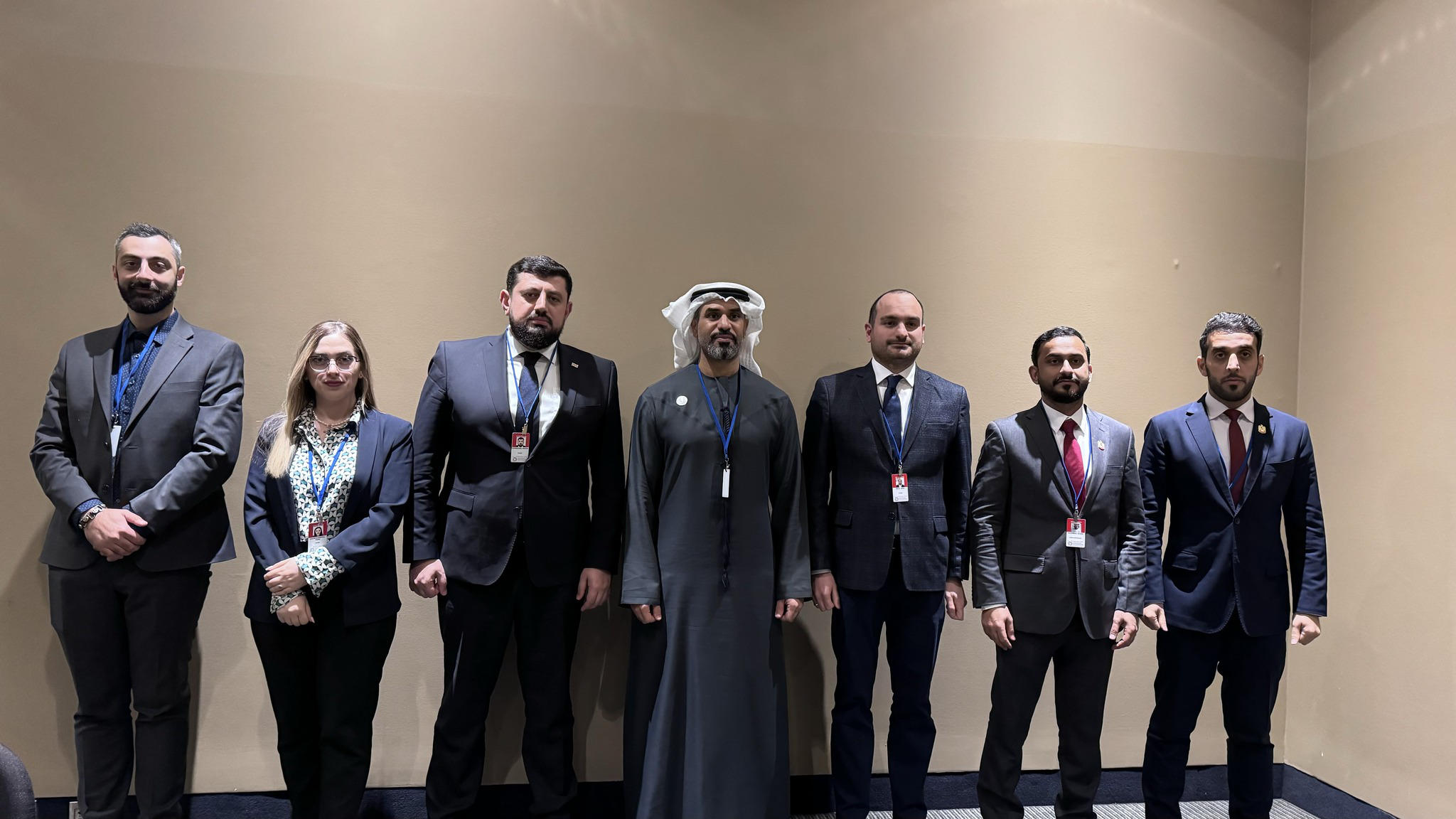 რაჟდენ კუპრაშვილი, კორუფციის წინააღმდეგ გაეროს კონვენციის წევრ სახელმწიფოთა მეათე კონფერენციის ფარგლებში, არაბთა გაერთიანებული საამიროების უმაღლესი აუდიტის პრეზიდენტს შეხვდა