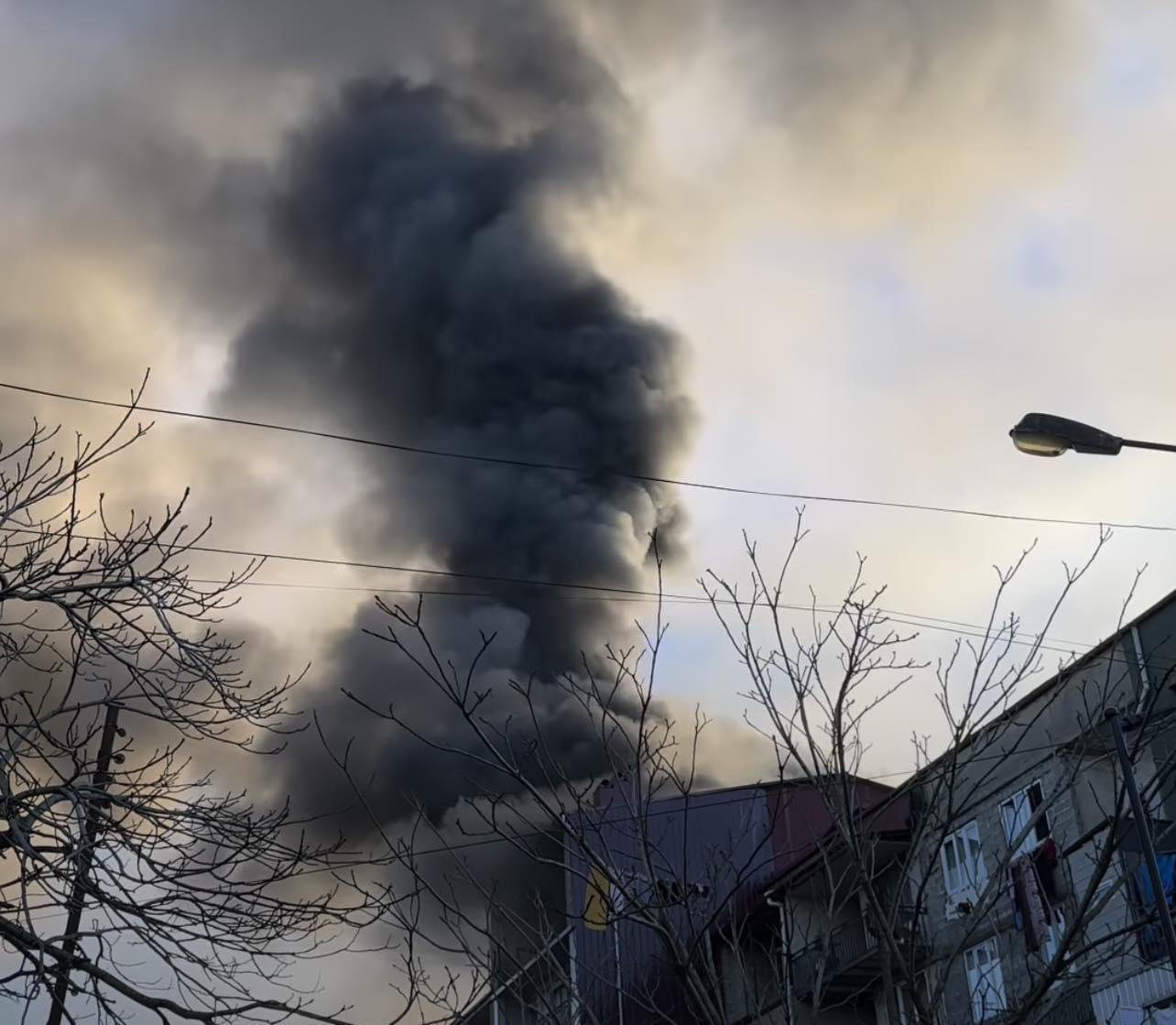 ქობულეთში საცხოვრებელ  კორპუსში ხანძარი იყო