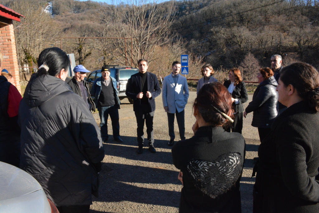 სახალხო დამცველი პერევისა და ქარძმანის მოსახლეობას შეხვდა