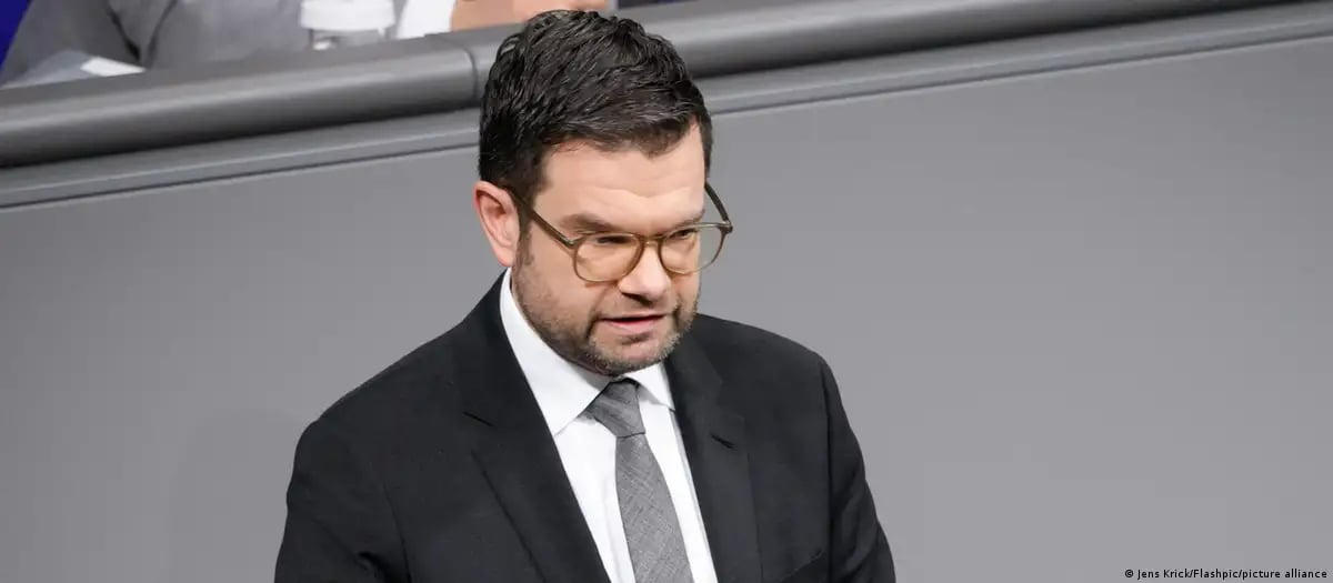 გერმანიის იუსტიციის მინისტრი - უკრაინელებს სამხედრო სამსახურის გავლას არ ვაიძულებთ