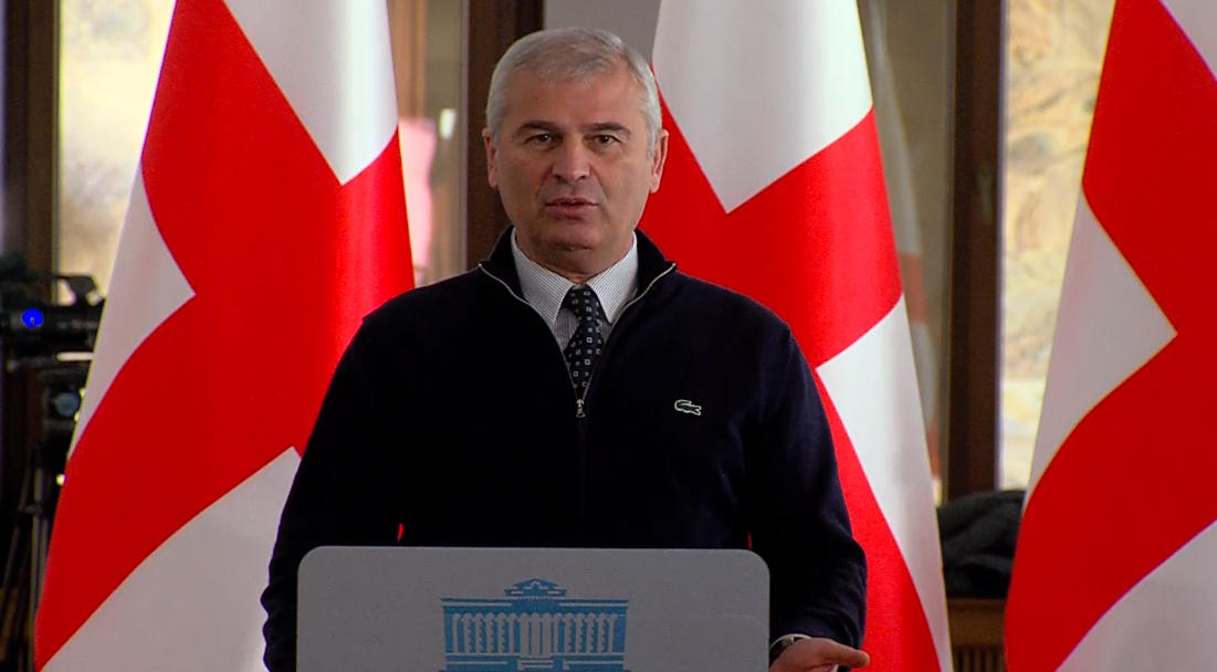 ირაკლი ქადაგიშვილი - რა სატკივარი აქვს გაჩენილი გახარიას? მიხვდნენ, რომ მიხეილ სააკაშვილის დღის წესრიგი წინასაარჩევნოდ მათთვის დამაზიანებელია - „ნაცმოძრაობის“ ნავიდან გადმოხტომას ცდილობენ, იგივეს ცდილობს „ლელოც“