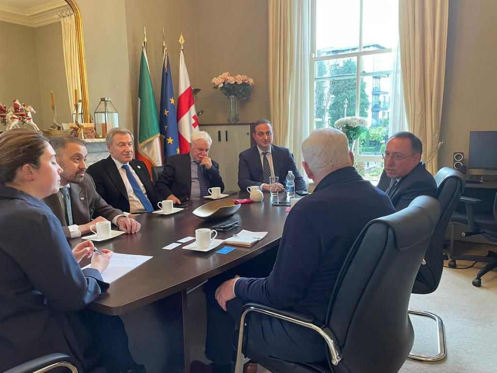 ბექა ოდიშარია - მადლობა ჩვენს უცხოელ პარტნიორებს და მაღალი რანგის საერთაშორისო ექსპერტებს დიასპორის საკითხებში, რომელთა რჩევებიც და რეკომენდაციებიც უმნიშვნელოვანესია დიასპორული პოლიტიკის განხორციელებაში