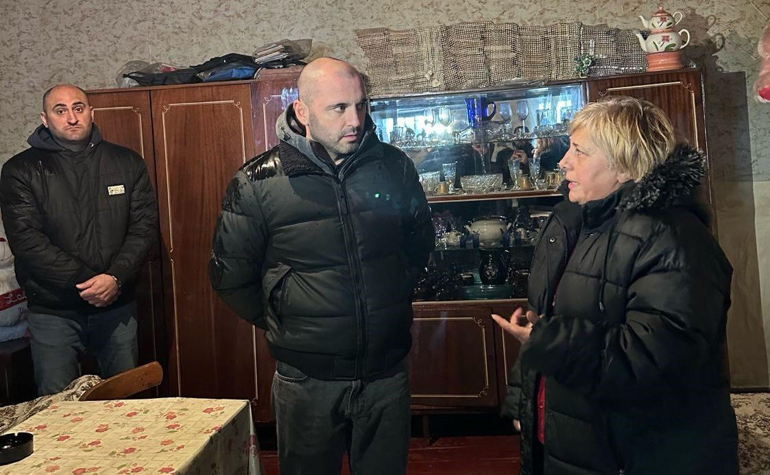 ლევან ხაბეიშვილი სოფელ გრემისხევში მცხოვრებ ნონა კაკალაშვილს შეხვდა