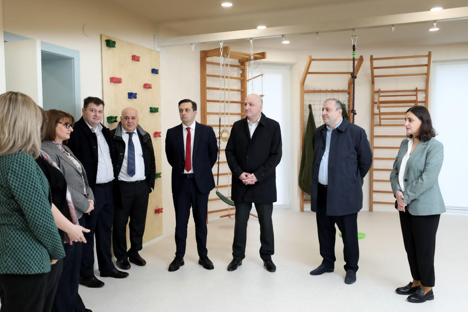 ზურაბ აზარაშვილმა ბავშვთა ნეიროგანვითარების ცენტრი „კარავი“ დაათვალიერა