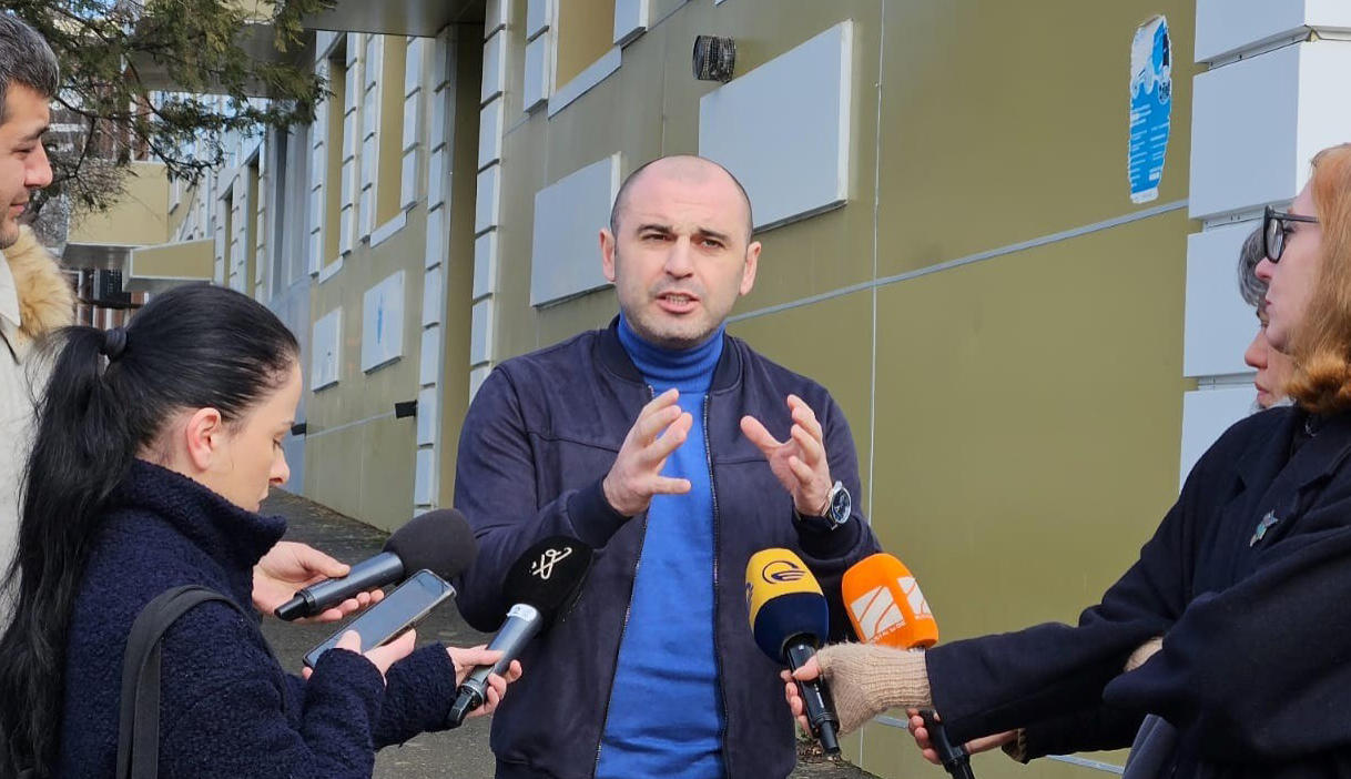 ლევან ხაბეიშვილი კასპის რაიონული ორგანიზაციის წევრებს შეხვდა