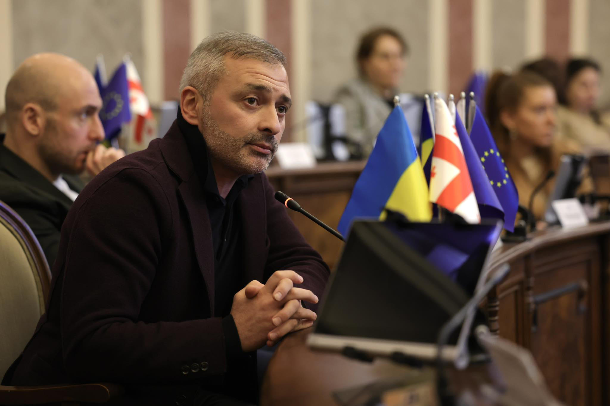 ავთანდილ ცინცაძე ოპოზიციას - თქვენ ცდილობთ  ხაბეიშვილის და ახლა უკვე გვარამიას დავალებები შეასრულოთ - არცერთს ხმა არ ამოგიღიათ მნიშვნელოვან საკითხზე, რადგან ეს არ გაინტერესებთ