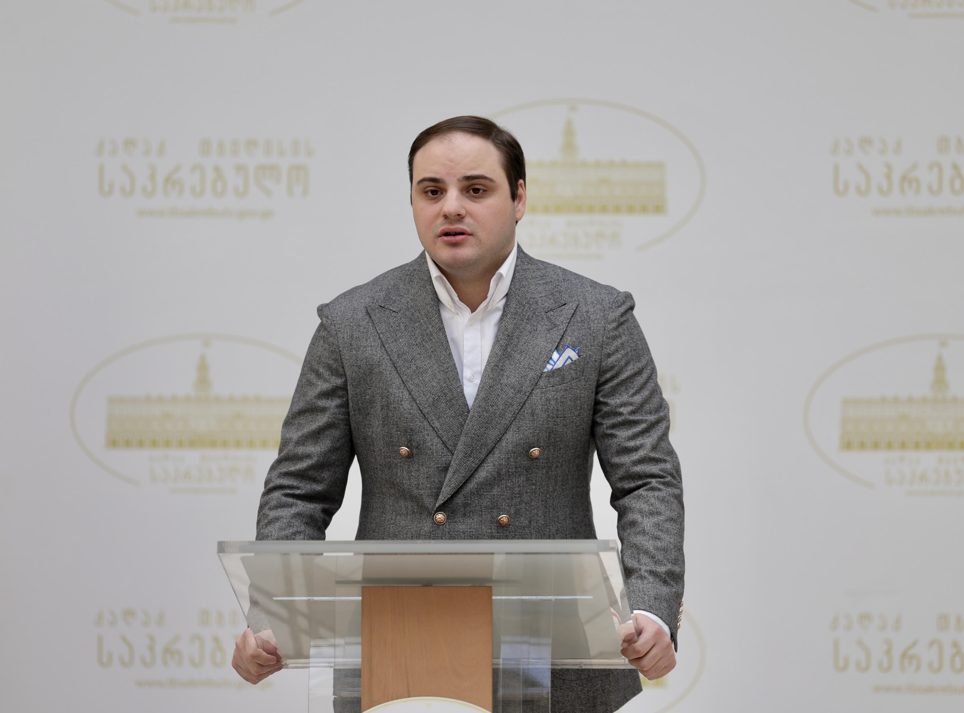 ლევან ჟორჟოლიანი შპს „ათორის“ დაუმთავრებელ მშენებლობებზე - იანვრიდან თითოეულ დაზარალებულს პროკურატურის მიერ დადგენილი ზარალის ოდენობის თანხა ჩაერიცხება