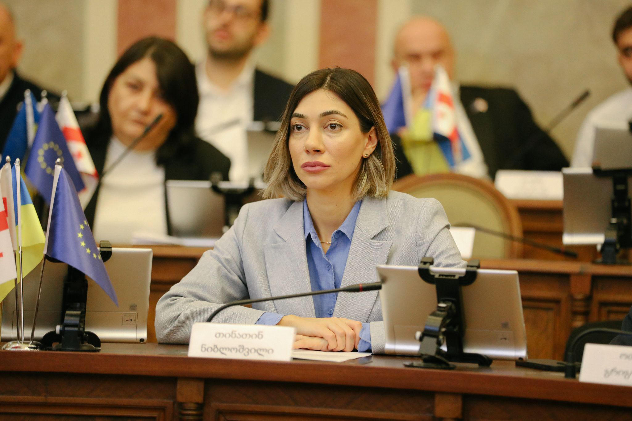 თინათინ ნიბლოშვილი ოპოზიციას - აქ ის ადამიანები ვართ, ვინც ძალიან კარგად გიცნობთ, ვისაც კარგად გვახსოვს თქვენი „მოღვაწეობა“