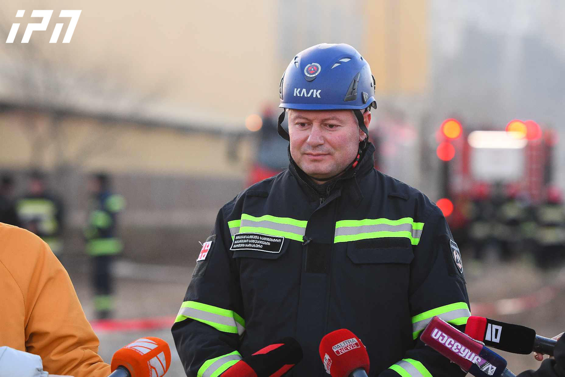 ვარკეთილში ხანძარი პლასტმასის საწყობსა და ავტომანქანის მეორადი ნაწილების სათავსოზე იყო გავრცელებული - დამწვარია 4000 კვადრატულ მეტრამდე ტერიტორია
