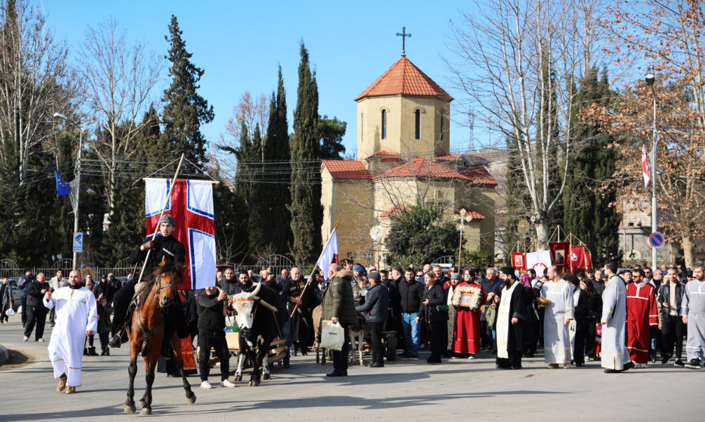 მარნეულში ტრადიციული საშობაო სადღესასწაულო მსვლელობა, ალილო გაიმართა